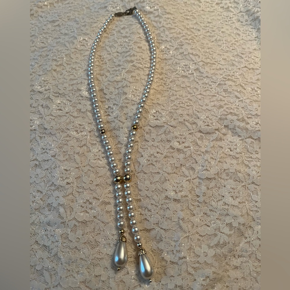 Napier/vintage gold and pearl drop necklace 22.5”